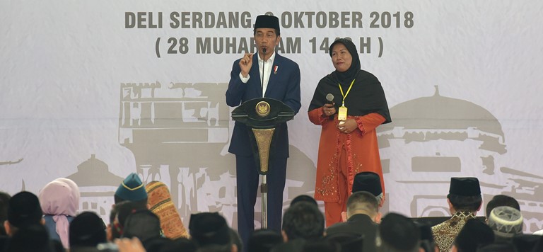 Presiden Jokowi Resmikan Program Bank Wakaf Mikro di Ponpes Mawaridussalam